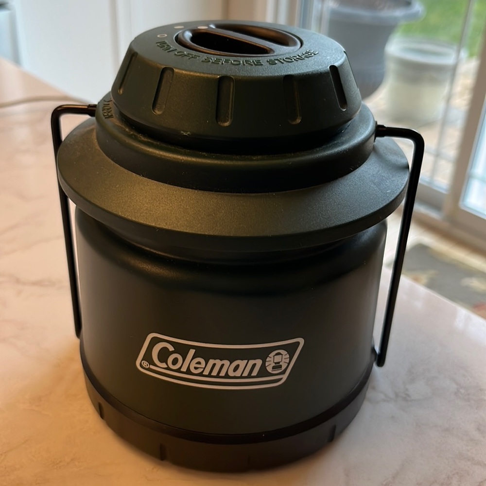 Coleman battery light